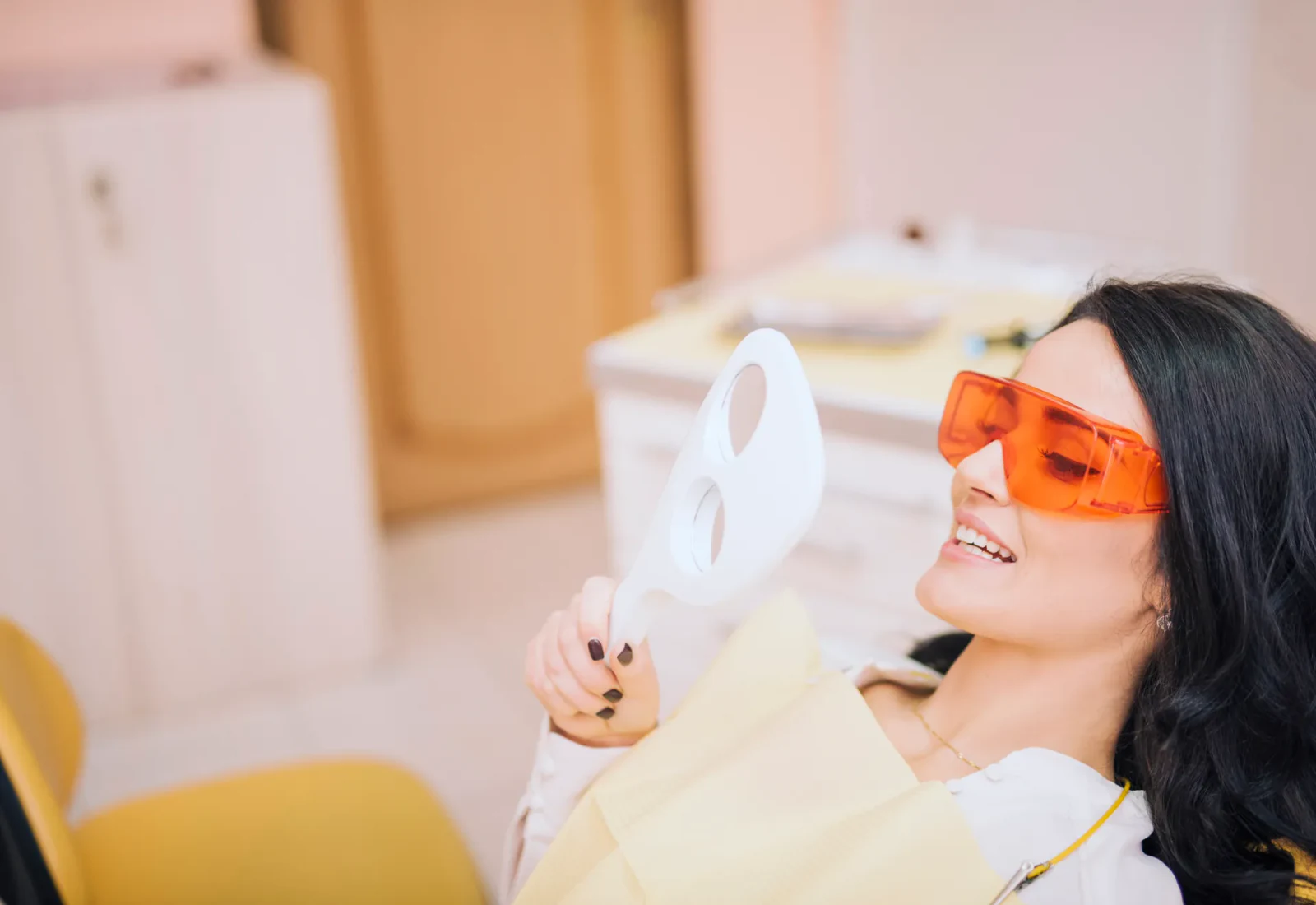 Take-home whitening tray fitting